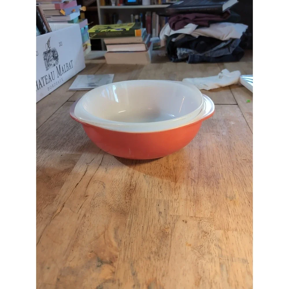 Vintage Pyrex Pink Casserole Baking Dish  Bowl 2 Qt #024 White Glasbake Bowl 2Qt